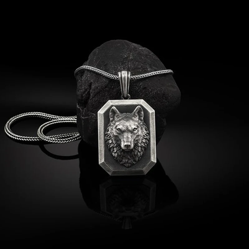 Zodiac wild wolf personality Jewelry on the neck werewolf pendant necklaces for man retro accessories Men's chain necklace
Zodiac wild wolf personality Jewelry on the neck werewolf pendant necklaces for man retro accessories Men's chain necklace
