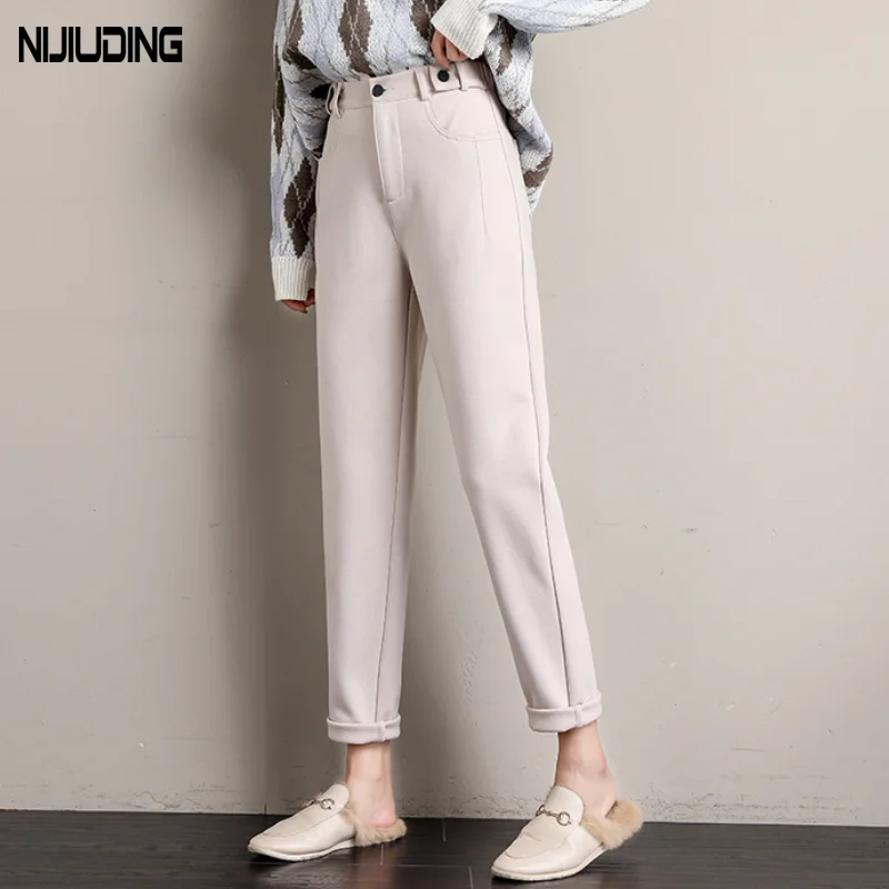 Autumn Winter Hight Waist Solid Women Woolen Pants Office Ladies Button Elastic Waist Harem Pants Female Wool Long Trousers
Autumn Winter Hight Waist Solid Women Woolen Pants Office Ladies Button Elastic Waist Harem Pants Female Wool Long Trousers