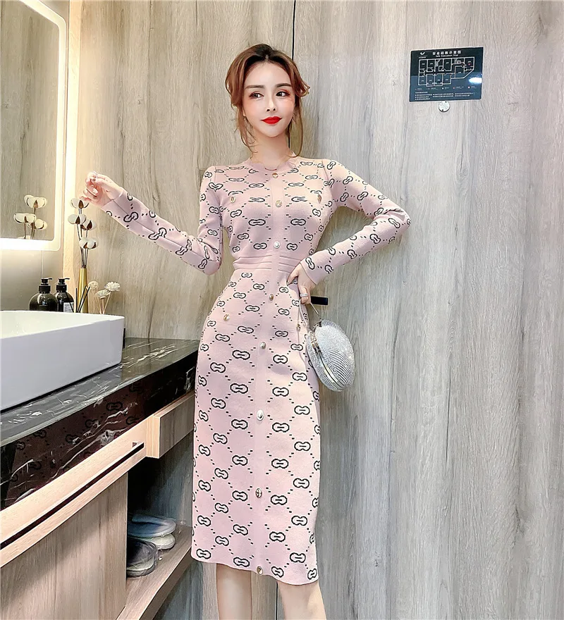 Fannic 2021 Round Neck Sheath Dress for Women Spring and Autumn Vintage Print Long Sleeve High Waist Ladies Elegant Vestido
Fannic 2021 Round Neck Sheath Dress for Women Spring and Autumn Vintage Print Long Sleeve High Waist Ladies Elegant Vestido