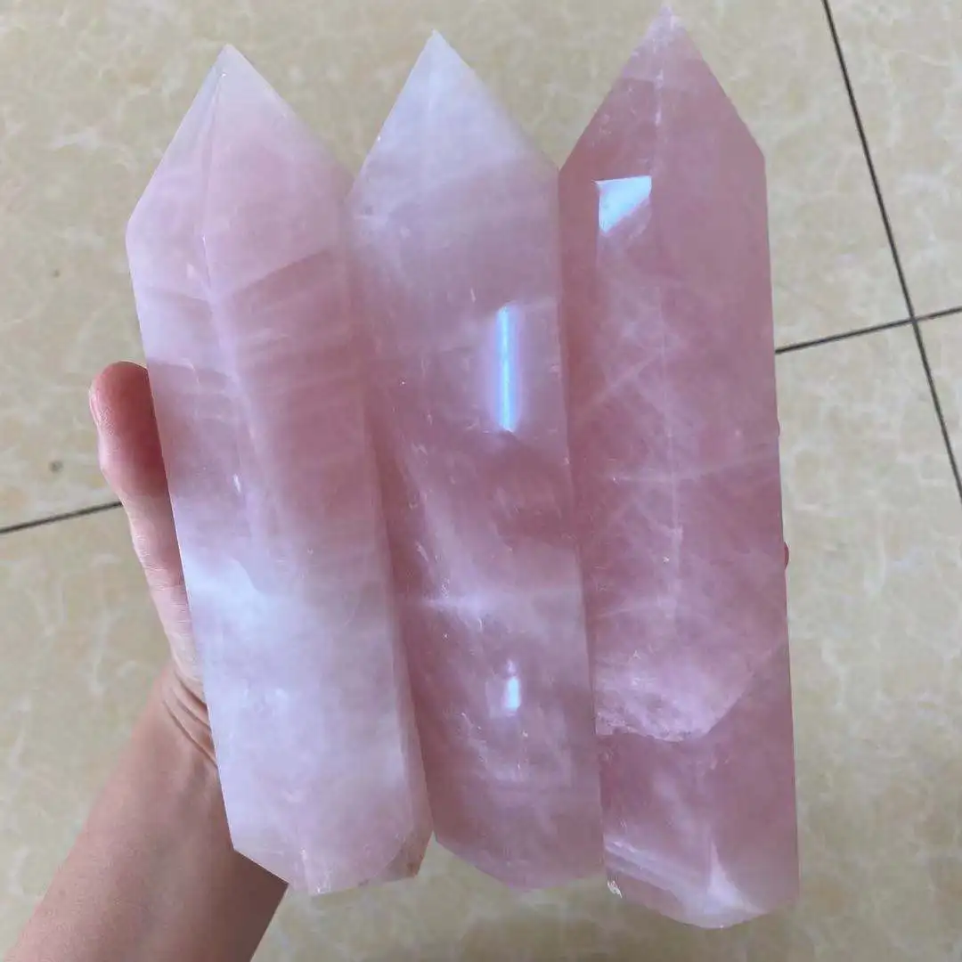 Natural Pink Rose Quartz Crystal Obelisk Wand Point Healing single About 600-690 g
Natural Pink Rose Quartz Crystal Obelisk Wand Point Healing single About 600-690 g