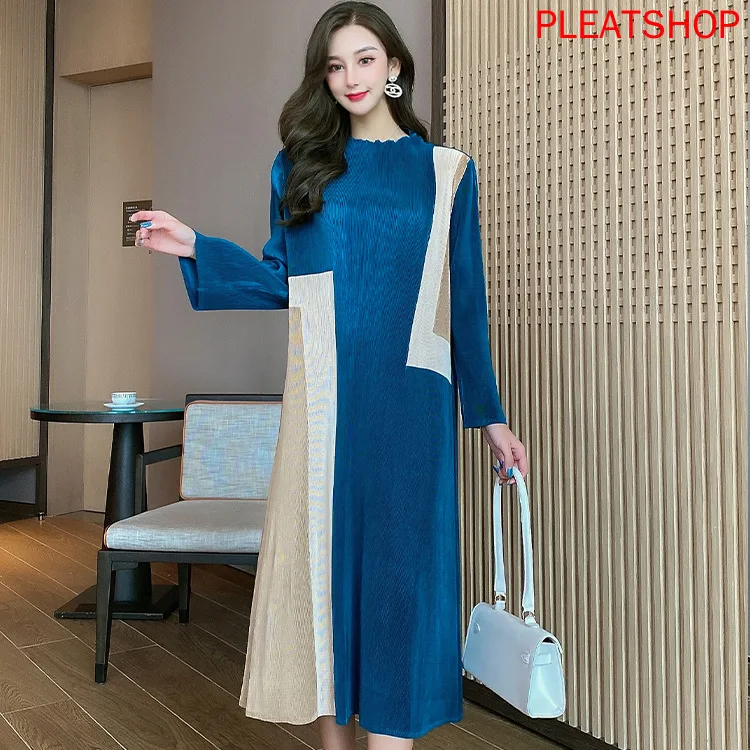 Autumn New Elegant Women's Korean-Style Loose and Plus-sized Turtleneck Contrasting Color Panel Miyake Pleated Dress
Autumn New Elegant Women's Korean-Style Loose and Plus-sized Turtleneck Contrasting Color Panel Miyake Pleated Dress