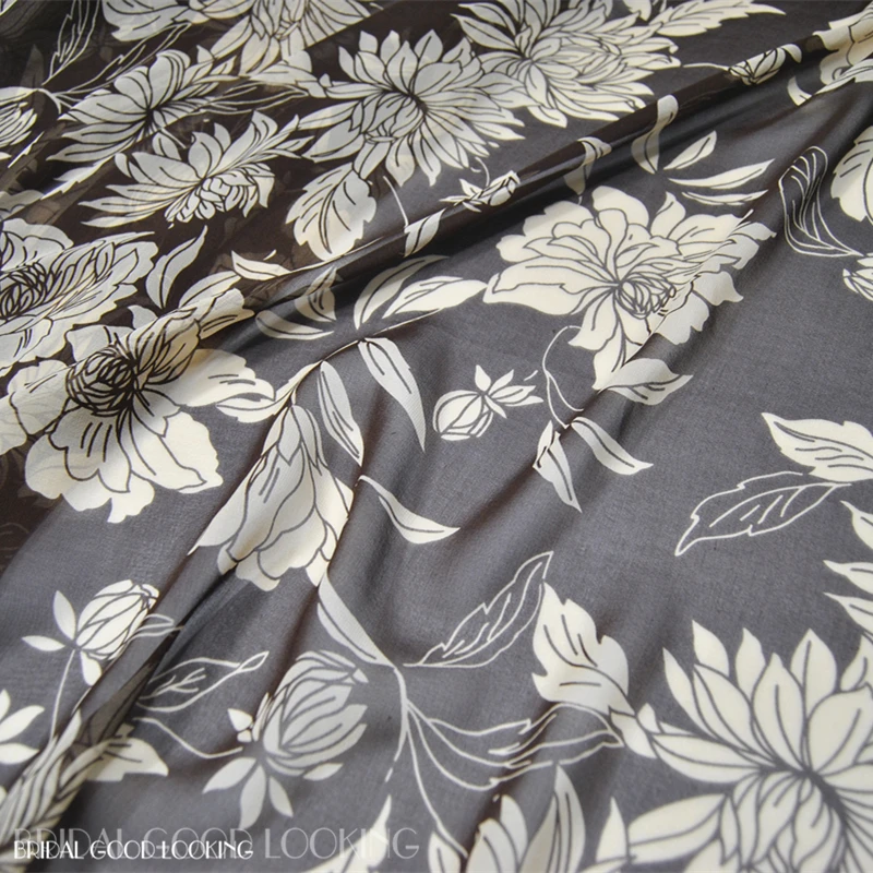 Silk Georgette Chiffon Fabric Dress Brown Beige Flower Clothing DIY Patchwork Tissue
Silk Georgette Chiffon Fabric Dress Brown Beige Flower Clothing DIY Patchwork Tissue