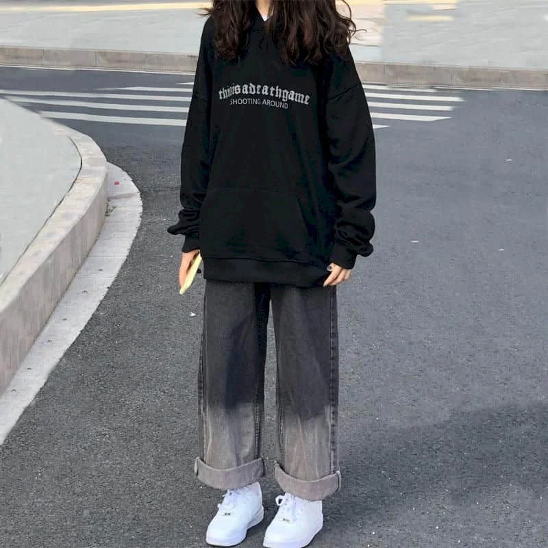 Smoke gray jeans women's autumn and winter new high-waisted straight loose Korean students small wide-leg daddy pants fashion
Smoke gray jeans women's autumn and winter new high-waisted straight loose Korean students small wide-leg daddy pants fashion