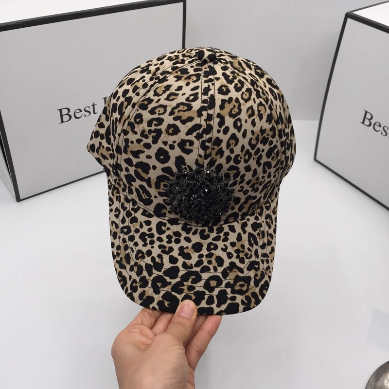 spring leopard grain diamond show Leopard grain baseball cap for women leisure dome
spring leopard grain diamond show Leopard grain baseball cap for women leisure dome