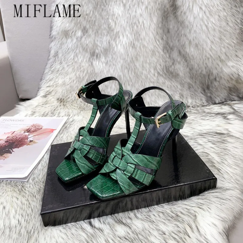 2021 Luxurious Women High Heel Sandals Summer Stone Pattern Patent Leather Brand Design Gladiator Sandals Party Stiletto Sandals
2021 Luxurious Women High Heel Sandals Summer Stone Pattern Patent Leather Brand Design Gladiator Sandals Party Stiletto Sandals