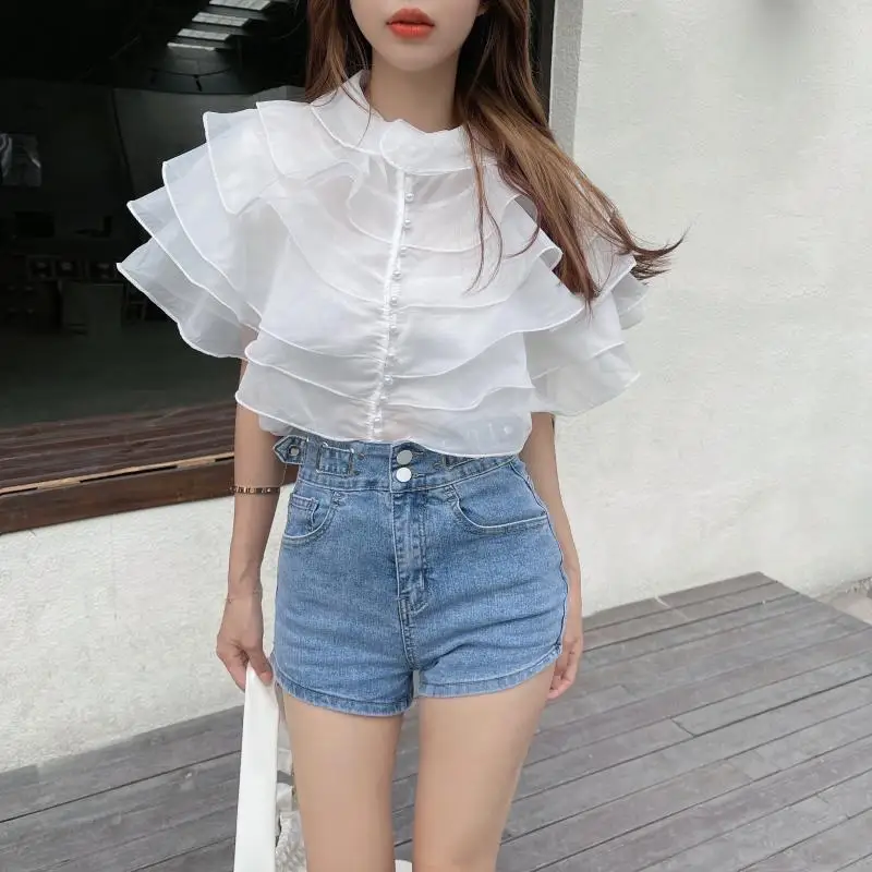 Hzirip 2021 New Summer Ladies Shirt Vintage Palace Ruffle Cake Solid Color Gentle Pearl Button Chic Fashion Casual Women Top
Hzirip 2021 New Summer Ladies Shirt Vintage Palace Ruffle Cake Solid Color Gentle Pearl Button Chic Fashion Casual Women Top