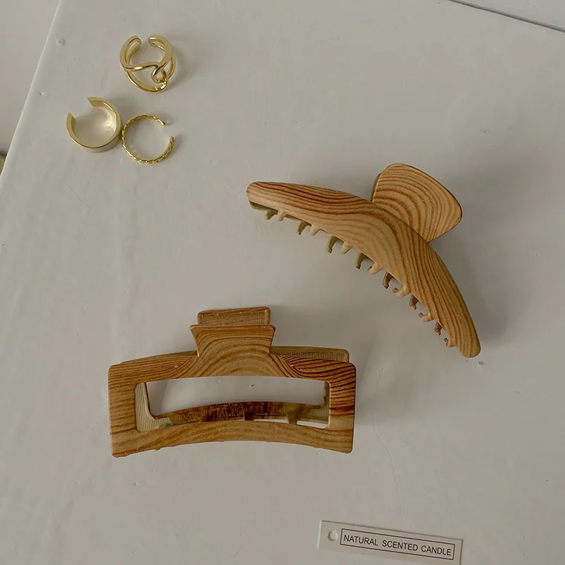 Metal Square Medium Wood Grain Hair Claw for Women Vintage Plate Hairpin Headdress Hair Catch Shark
Metal Square Medium Wood Grain Hair Claw for Women Vintage Plate Hairpin Headdress Hair Catch Shark