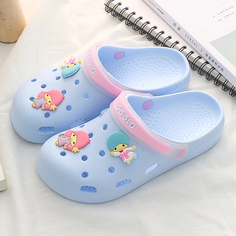 Women Quick dry Beach Slippers Comfortable soft female summer shoes outdoor Non-slip garden shoes Hollow cute house slippers
Women Quick dry Beach Slippers Comfortable soft female summer shoes outdoor Non-slip garden shoes Hollow cute house slippers