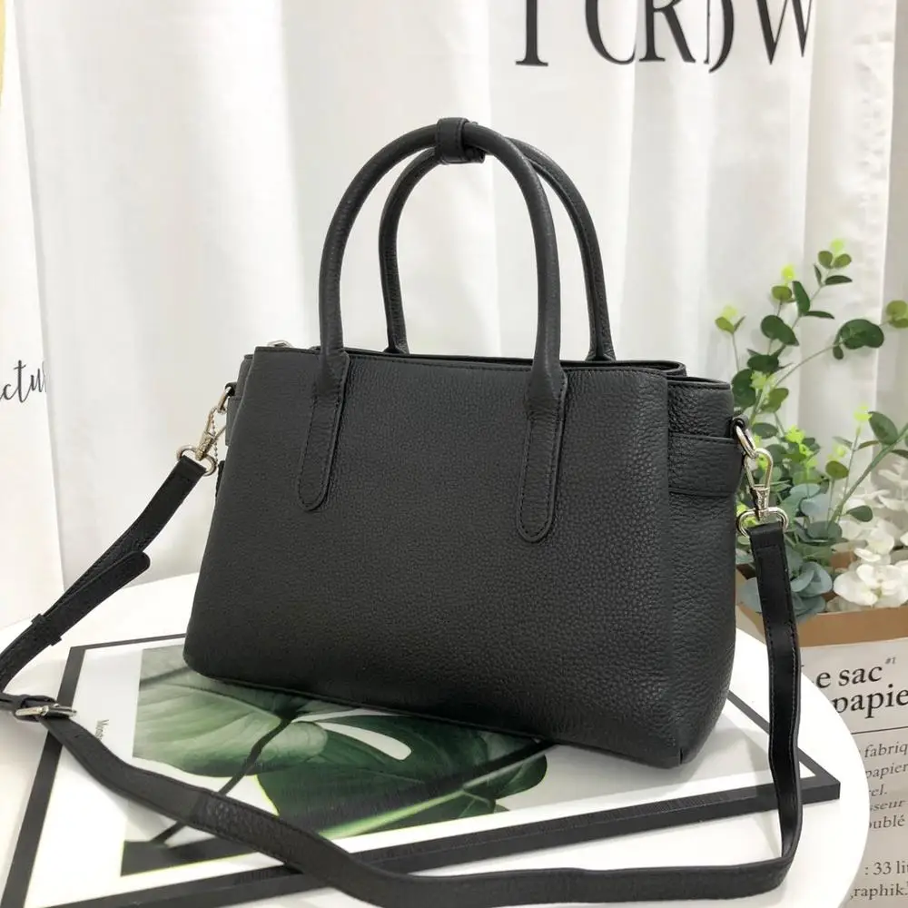 free shipping 2020 the new style vingate genuine cow leather women handbag one shoulder bag crossbody bag 30cm 5color
free shipping 2020 the new style vingate genuine cow leather women handbag one shoulder bag crossbody bag 30cm 5color