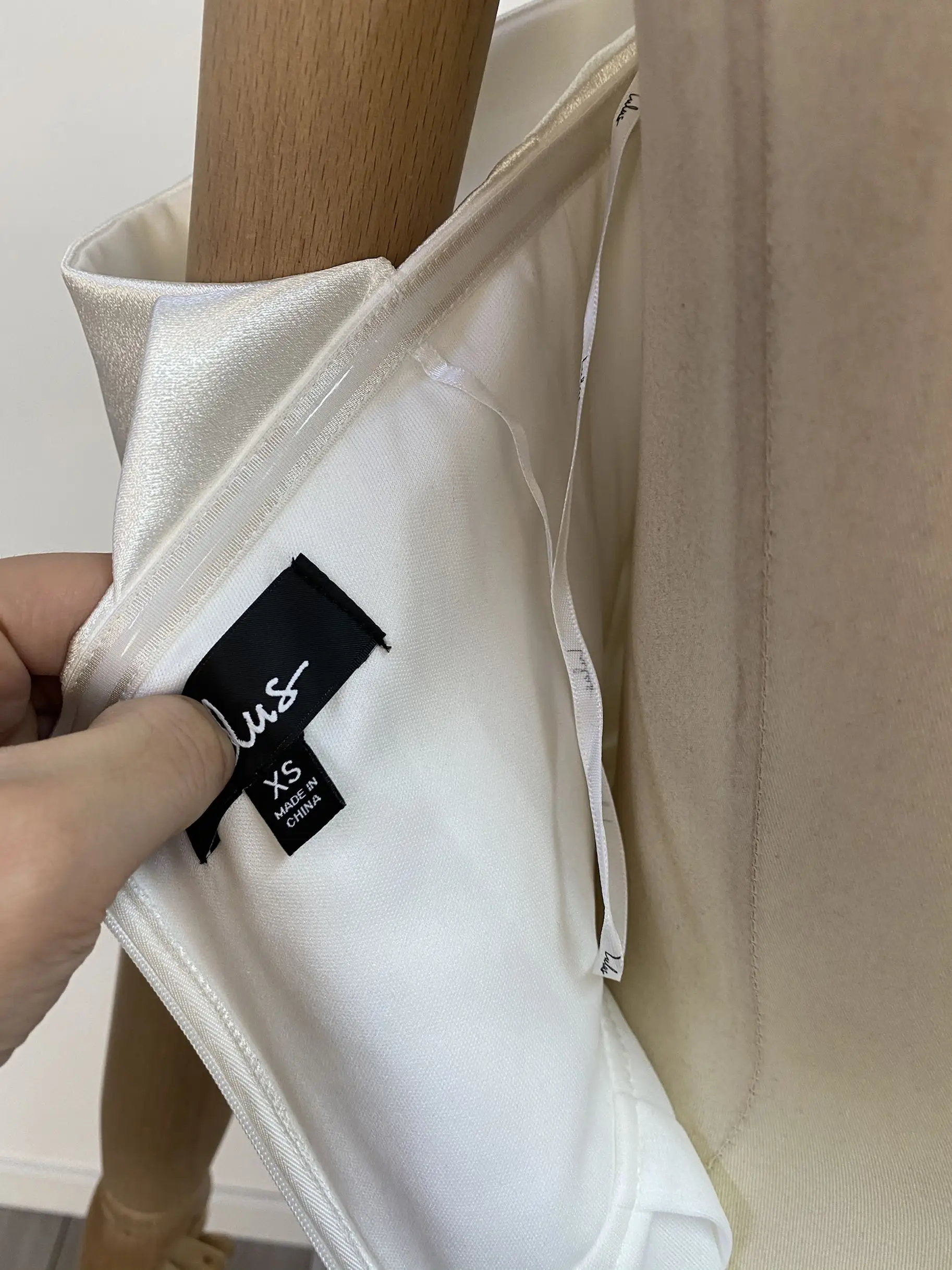 Wedding Dress Sleeveless Satin Mermaid Beach 2021 New Off Shoulder Bride Gown Princess Split Vestido De Noiva 
Wedding Dress Sleeveless Satin Mermaid Beach 2021 New Off Shoulder Bride Gown Princess Split Vestido De Noiva