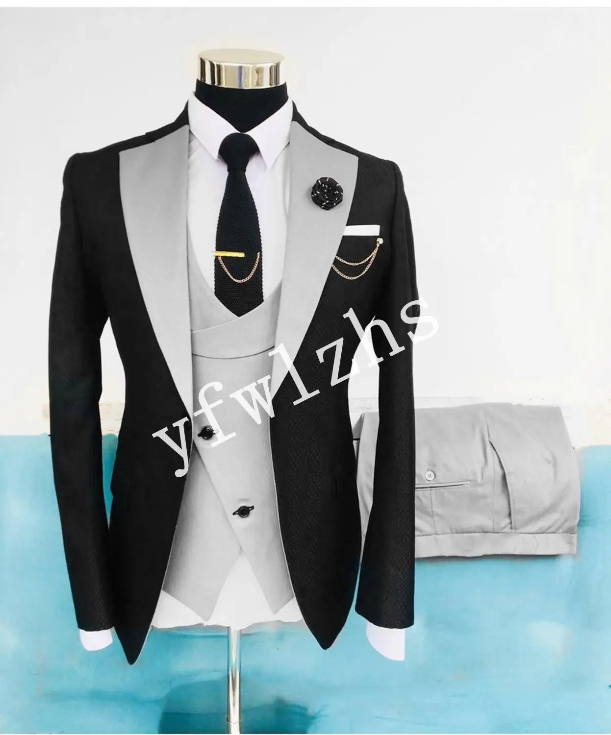 New Arrival One Button Groomsmen Notch Lapel Groom Tuxedos Men Suits Wedding/Prom Best Man Blazer ( Jacket+Pants+Vest+Tie) B319
New Arrival One Button Groomsmen Notch Lapel Groom Tuxedos Men Suits Wedding/Prom Best Man Blazer ( Jacket+Pants+Vest+Tie) B319