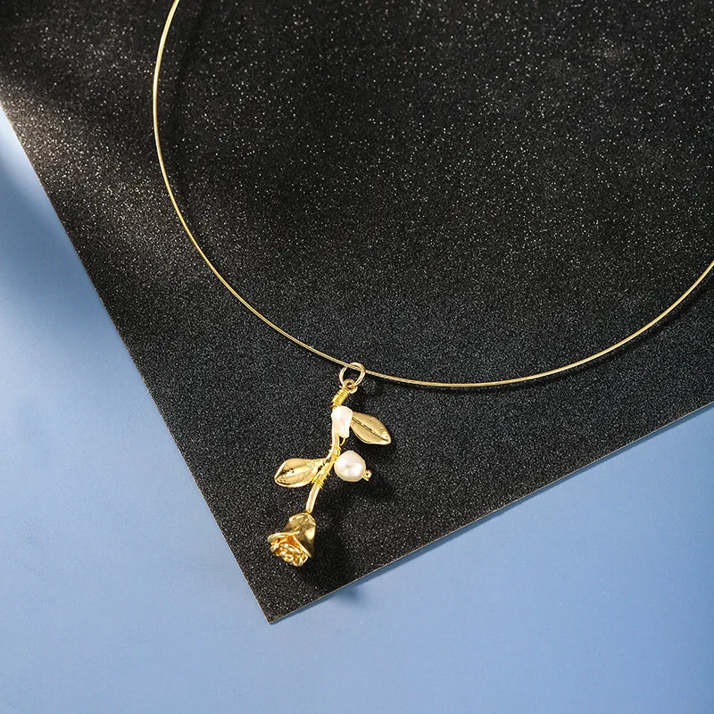 Retro Pearl Choker Necklace With Rose Flower Women Girls Fashion Delicate Pendants Necklace INS Net Red Jewelry Bijoux
Retro Pearl Choker Necklace With Rose Flower Women Girls Fashion Delicate Pendants Necklace INS Net Red Jewelry Bijoux