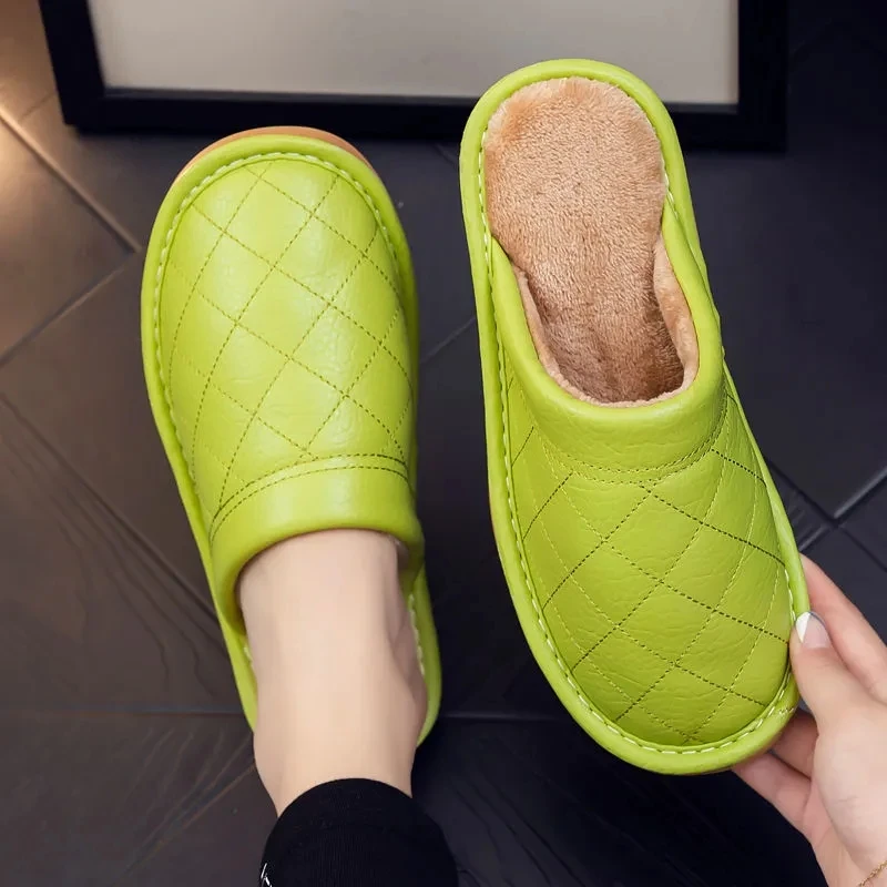 Female Platform Winter Shoes Fluffy Women Slippers Indoor Leather Waterproof Warm Plaid Home Fur Men Slippers 2021 Trendy
Female Platform Winter Shoes Fluffy Women Slippers Indoor Leather Waterproof Warm Plaid Home Fur Men Slippers 2021 Trendy