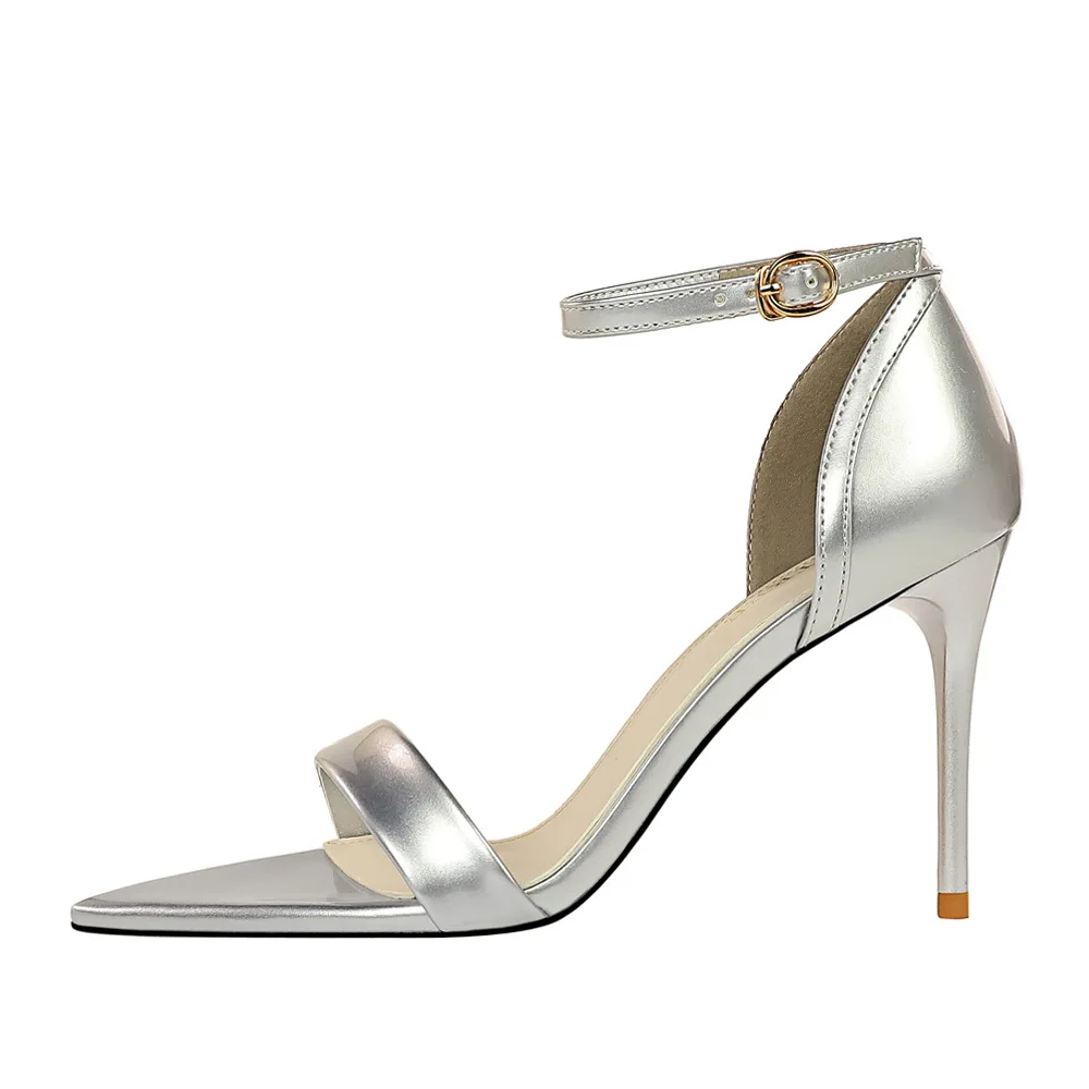 European and American fashion simple thin heel large size open toe one line with summer high heels women's shoes single shoes
European and American fashion simple thin heel large size open toe one line with summer high heels women's shoes single shoes