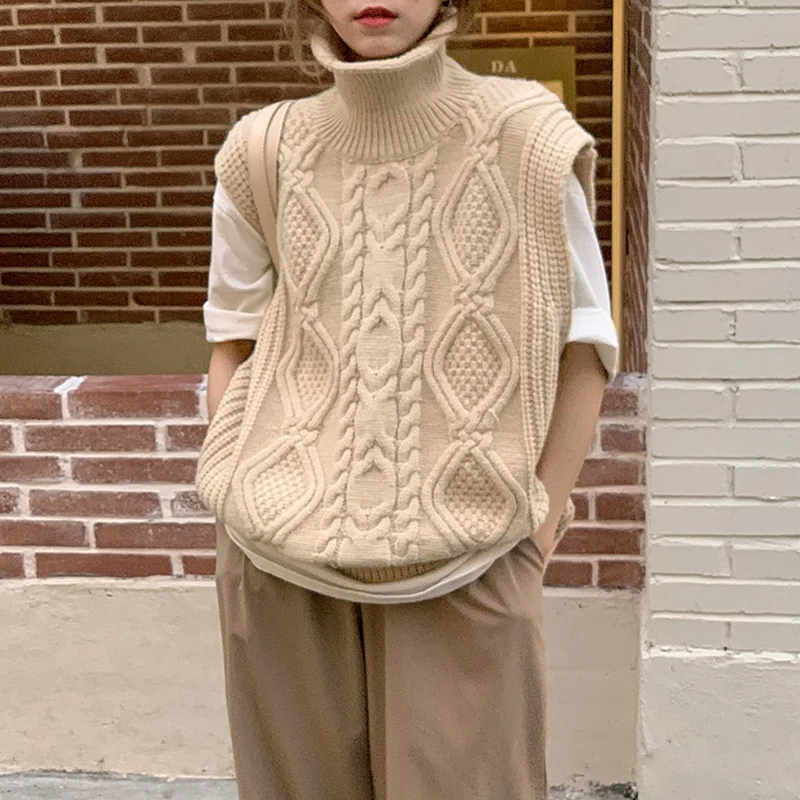 2021 New Women Spring Autumn Turtleneck Sleeveless Short Tank Sweater Jacket Beige Knitted Pullover Waistcoat Vest
2021 New Women Spring Autumn Turtleneck Sleeveless Short Tank Sweater Jacket Beige Knitted Pullover Waistcoat Vest