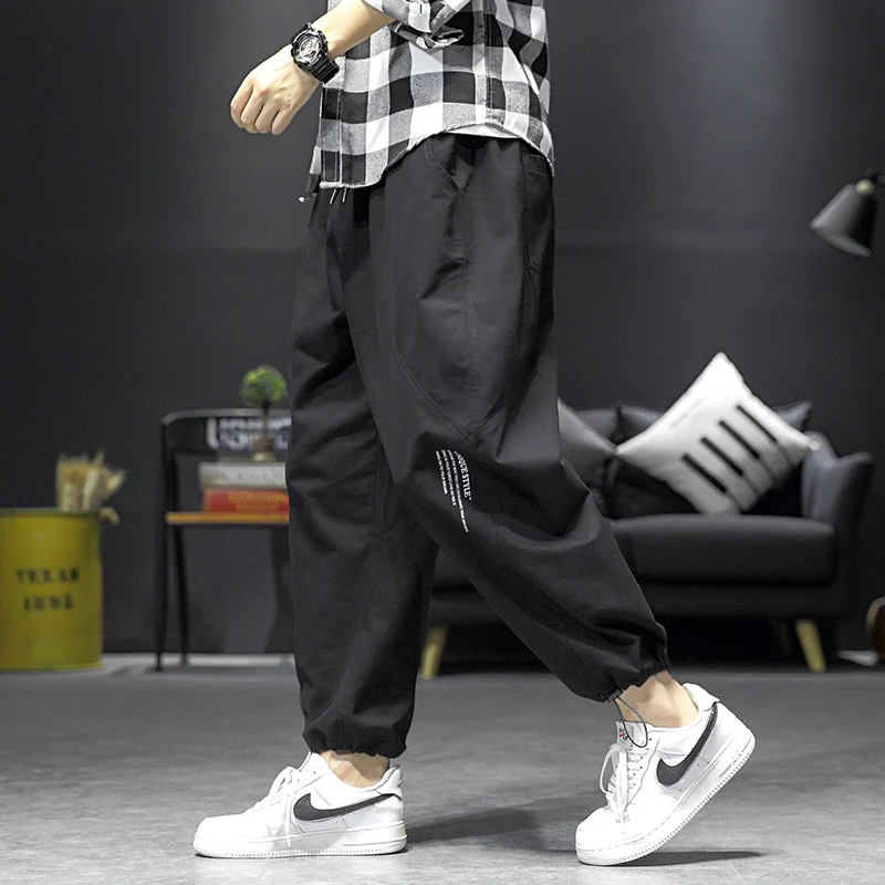 2021 New Fashion Clothes Cargo Pants Men Hip Hop Streetwear Trousers Male Letter Print Black Casual loose Jogger Harajuku Pants
2021 New Fashion Clothes Cargo Pants Men Hip Hop Streetwear Trousers Male Letter Print Black Casual loose Jogger Harajuku Pants
