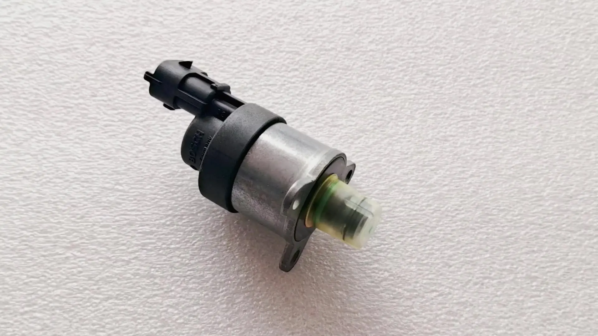 Original Electronic Fuel Control Actuator 5476623 5476611 5301068 0928400774 Fuel Pump Inlet Metering Solenoid Valve 5301068
Original Electronic Fuel Control Actuator 5476623 5476611 5301068 0928400774 Fuel Pump Inlet Metering Solenoid Valve 5301068