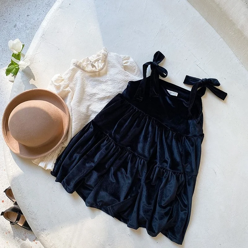 Girls Temperament Black Lace-up Tank Sling Dresses and Bottoming Shirt Children Solid Color Cotton Ruffles Princess Dresses
Girls Temperament Black Lace-up Tank Sling Dresses and Bottoming Shirt Children Solid Color Cotton Ruffles Princess Dresses
