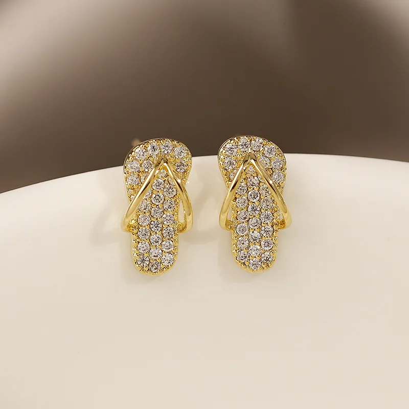 YAOLOGE 2021 For Women Geometric Alloy Gold Color Slippers Rhinestone Stud Earrings Girls Fashion Party Jewelry Accessories
YAOLOGE 2021 For Women Geometric Alloy Gold Color Slippers Rhinestone Stud Earrings Girls Fashion Party Jewelry Accessories