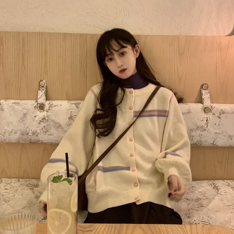 2020 Autumn Winter Korean Women Lantern Sleeve O-Neck Long-Sleeved Sweater Cardigan Sweater Single Breasted Acrylic Preppy Style
2020 Autumn Winter Korean Women Lantern Sleeve O-Neck Long-Sleeved Sweater Cardigan Sweater Single Breasted Acrylic Preppy Style