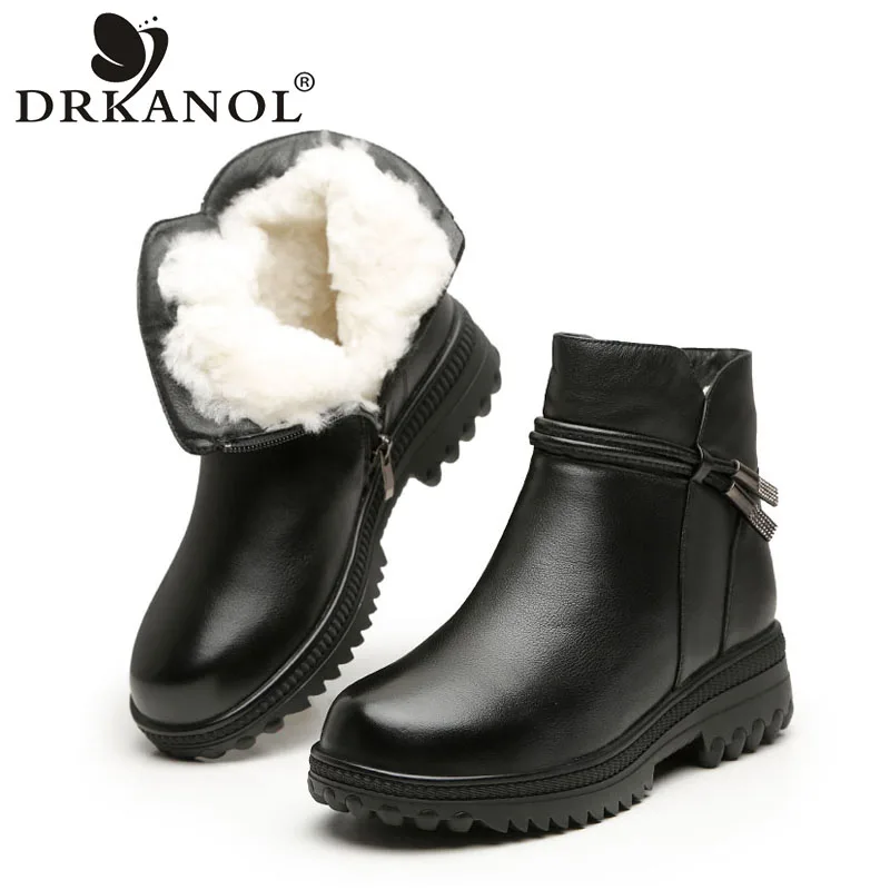 DRKANOL модные черные зимние женские сапоги на толстой подошве резиновая нескользящая теплая обувь из овечьей шерсти женские ботильоны на пло... 
DRKANOL модные черные зимние женские сапоги на толстой подошве резиновая нескользящая теплая обувь из овечьей шерсти женские ботильоны на пло...