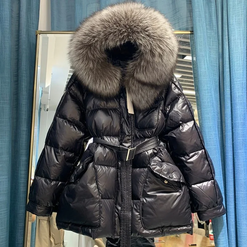 

Большая зимняя женская куртка с капюшоном из натурального Лисьего меха 90% пальто на белом утином пуху утепленные парки теплое зимнее пальто...