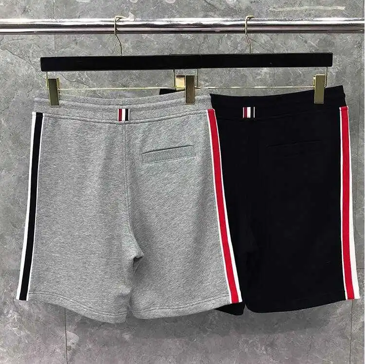 2021 Fashion Brand Casual Shorts Men Summer Striped Sports Knee Length Tracksuit Bottoms Jogger Track Shorts Male Ins
2021 Fashion Brand Casual Shorts Men Summer Striped Sports Knee Length Tracksuit Bottoms Jogger Track Shorts Male Ins