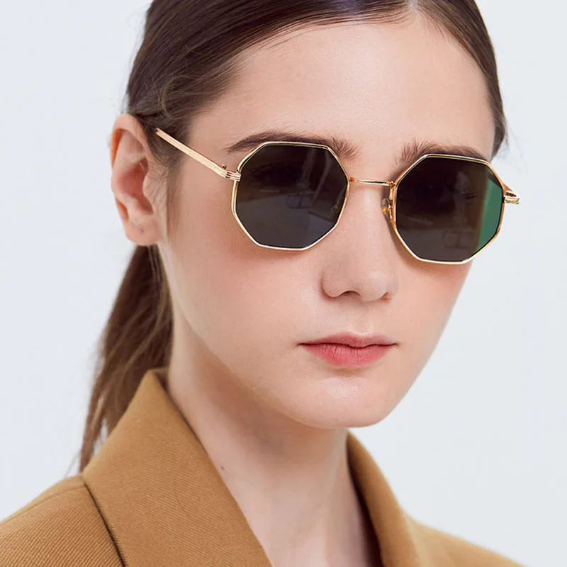 New Ladies Retro Classic Small polygon Sunglasses Pink shades for Men women Luxury Vintage Round Green Mirrors Sun Glasses UV400
New Ladies Retro Classic Small polygon Sunglasses Pink shades for Men women Luxury Vintage Round Green Mirrors Sun Glasses UV400