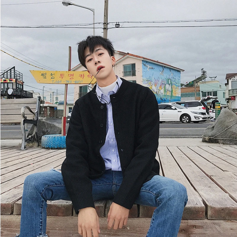 Casual Loose Man Sweaters Korean Style Fashion Harajuku Crewneck Cardigan Knitted Man Sweaters Pull Hiver Men's Clothing DB60MY
Casual Loose Man Sweaters Korean Style Fashion Harajuku Crewneck Cardigan Knitted Man Sweaters Pull Hiver Men's Clothing DB60MY