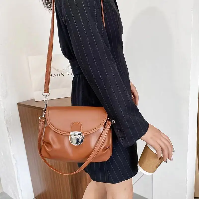 Retro Trendy Soft Leather Underarm Bag Ladies Solid Color Casual Shoulder Bag Korean Fashion Baguette Crossbody Handbag
Retro Trendy Soft Leather Underarm Bag Ladies Solid Color Casual Shoulder Bag Korean Fashion Baguette Crossbody Handbag