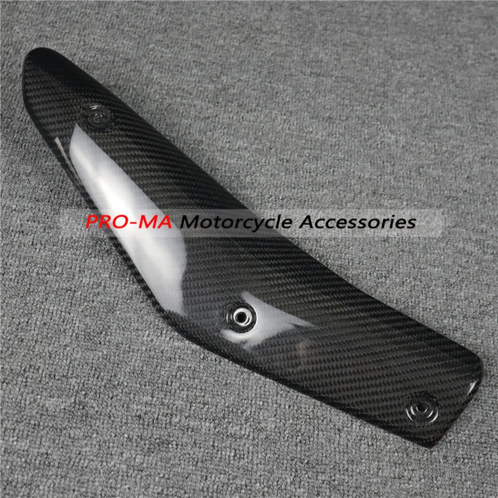 

Motorcycle Exhaust Cover Fairing in Carbon Fiber For KTM 1290 SuperDuke Super Duke R 2017-2019 Twill Glossy Weave