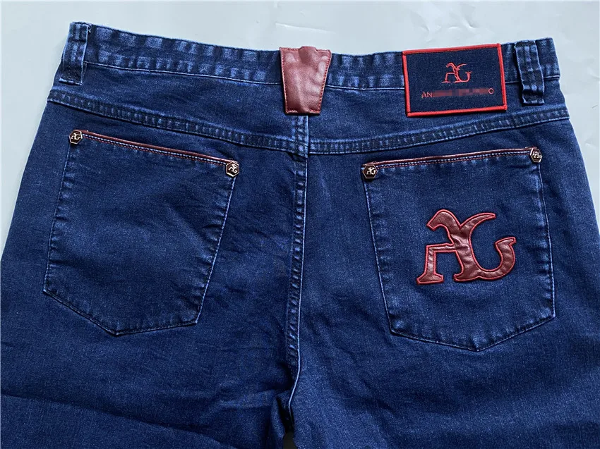 casual men fashion High quality Cowhide New 2021 denim embroidery plus size Rich billionaire Navy blue jeans 32~42 
casual men fashion High quality Cowhide New 2021 denim embroidery plus size Rich billionaire Navy blue jeans 32~42