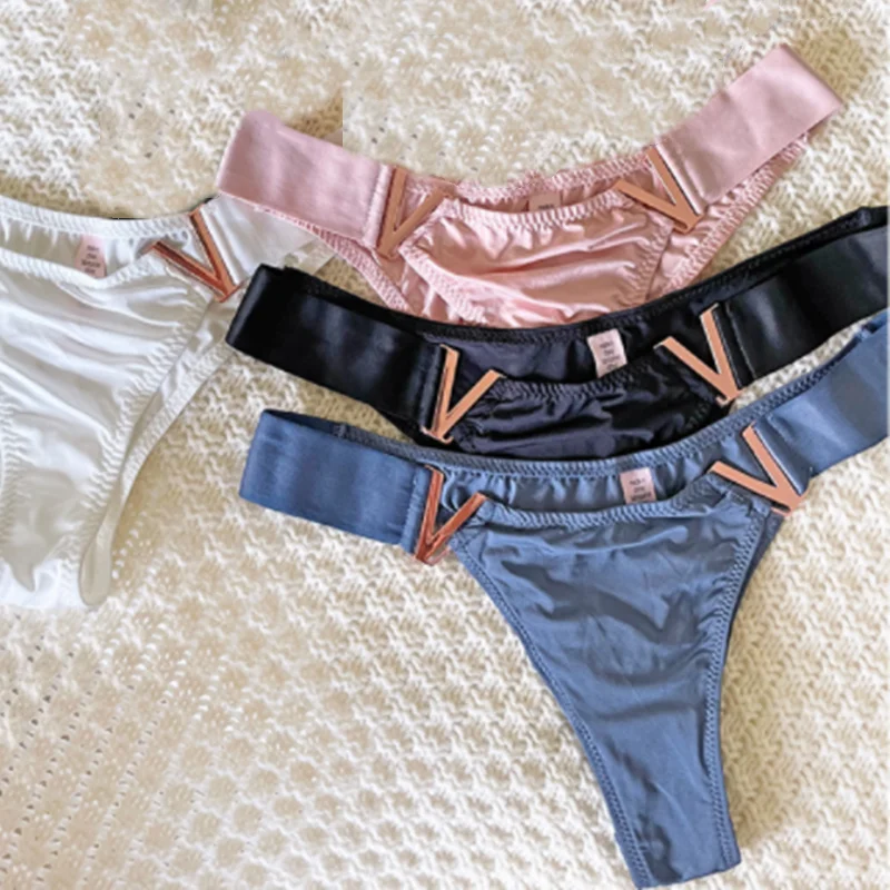 Sexy Underwear Seamless Women Panties Low Rise Thong Luxury Metal Buckle G String Bikini Girls Briefs Female Panty High Cut
Sexy Underwear Seamless Women Panties Low Rise Thong Luxury Metal Buckle G String Bikini Girls Briefs Female Panty High Cut