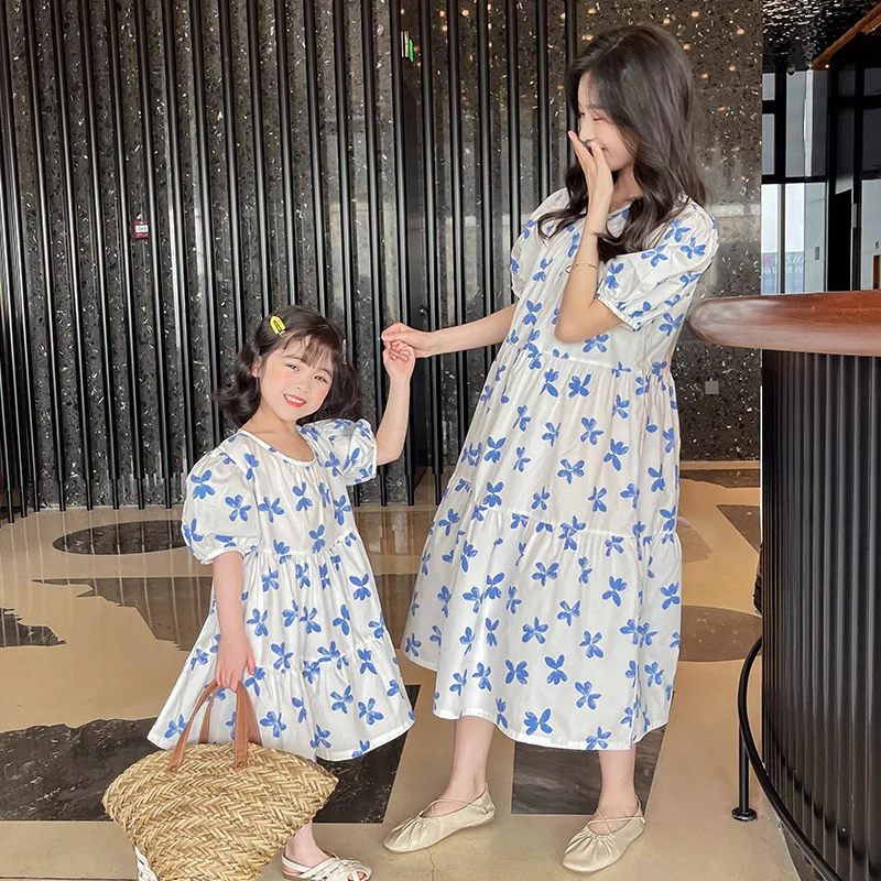 Mother Daughter Loose Dresses Summer Family Matching Clothes Floral Summer Round Neck Short-sleeved Floral Parent-child Dress
Mother Daughter Loose Dresses Summer Family Matching Clothes Floral Summer Round Neck Short-sleeved Floral Parent-child Dress