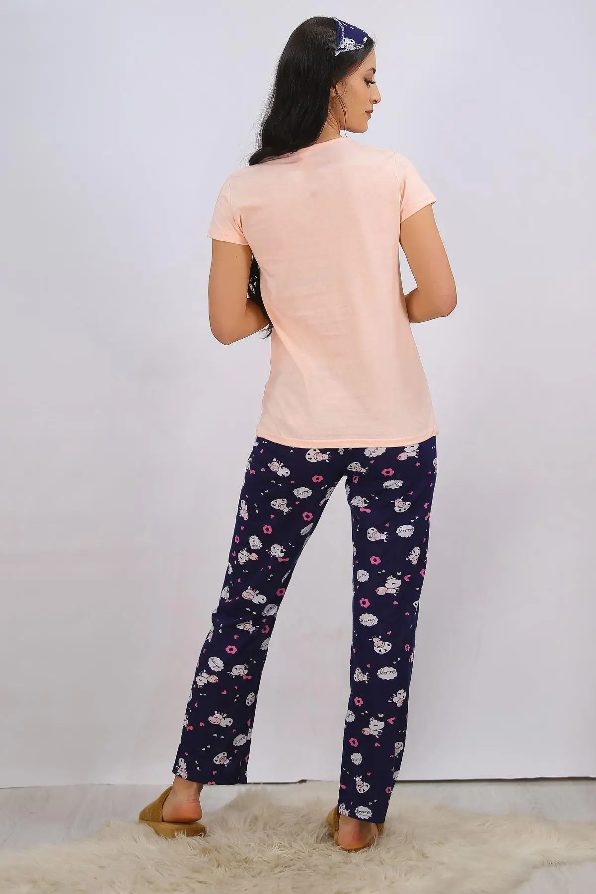 Printed Pajamas Sets Sweatproof Comfortable Fabric Good Sleep Vivid Colors Durable Healthy Sleep Comfortable Collar
Printed Pajamas Sets Sweatproof Comfortable Fabric Good Sleep Vivid Colors Durable Healthy Sleep Comfortable Collar