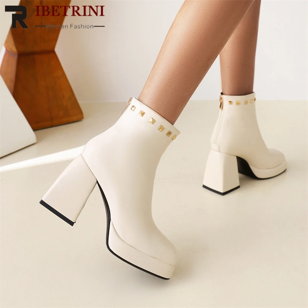 Female Motorcycle Boots For Women Autumn Square Toe Chelsea Square Toe Ankle women's Shoes Platform Strange Style 2021 Brand New
Female Motorcycle Boots For Women Autumn Square Toe Chelsea Square Toe Ankle women's Shoes Platform Strange Style 2021 Brand New