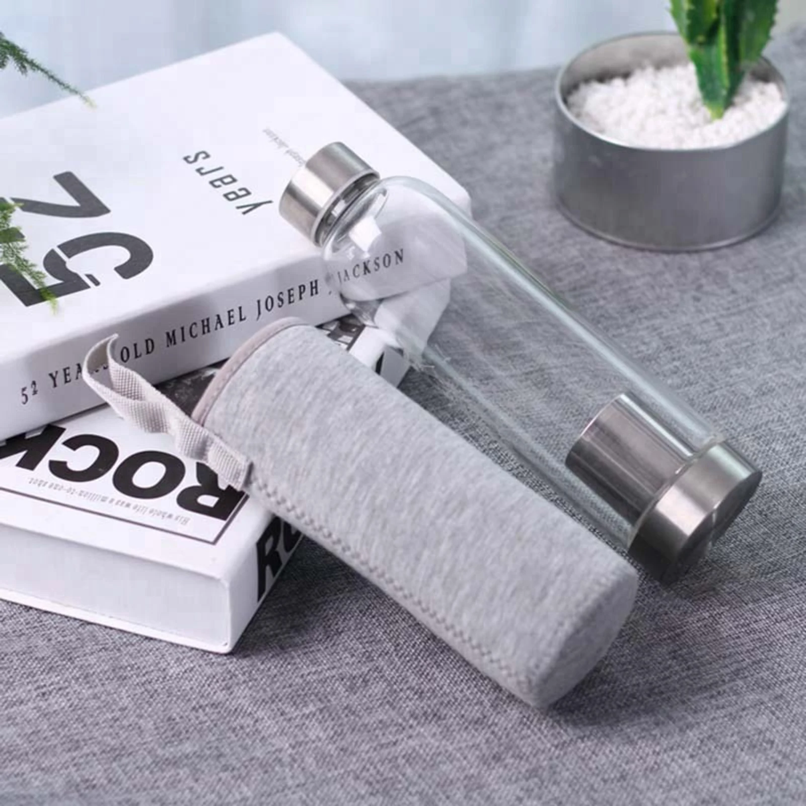 550ml Large Capacity Sports Fruit Lemon Juice Drinking Bottle Sports Water Cup Drinking Bottle Portable Water Bottle
550ml Large Capacity Sports Fruit Lemon Juice Drinking Bottle Sports Water Cup Drinking Bottle Portable Water Bottle