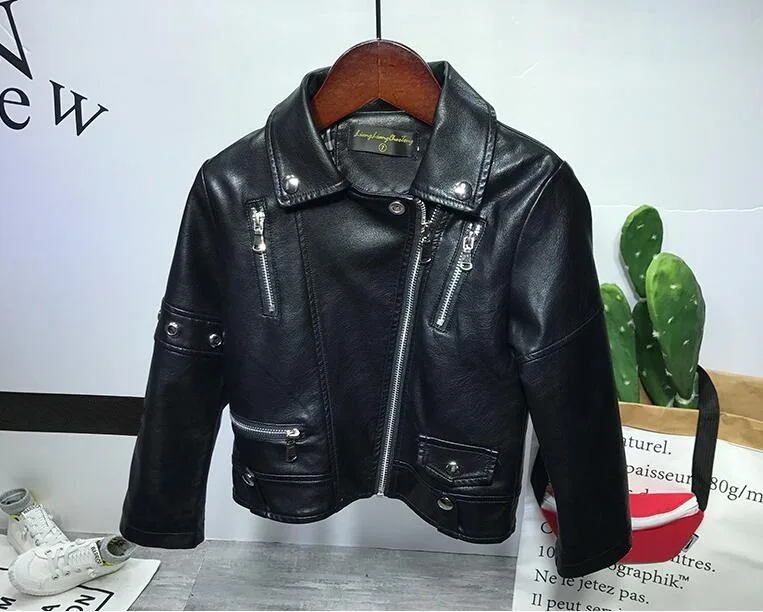 New Fashion Spring and Autumn and the Wind PU Leather Leather Coat Baby Boys and Girls Short Children Jacket 2-6years
New Fashion Spring and Autumn and the Wind PU Leather Leather Coat Baby Boys and Girls Short Children Jacket 2-6years