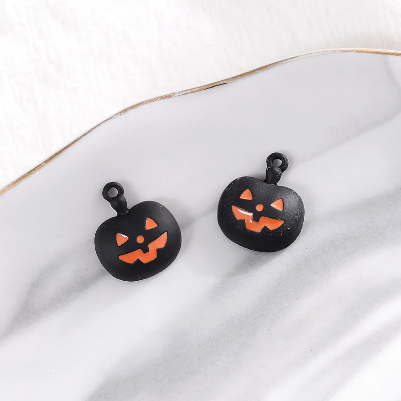 Halloween Series Pendants Bat Animal Fork Ghost Pumpkin Charms Zinc Alloy Necklace Pendant For Women Girl DIY Jewelry Accessary
Halloween Series Pendants Bat Animal Fork Ghost Pumpkin Charms Zinc Alloy Necklace Pendant For Women Girl DIY Jewelry Accessary
