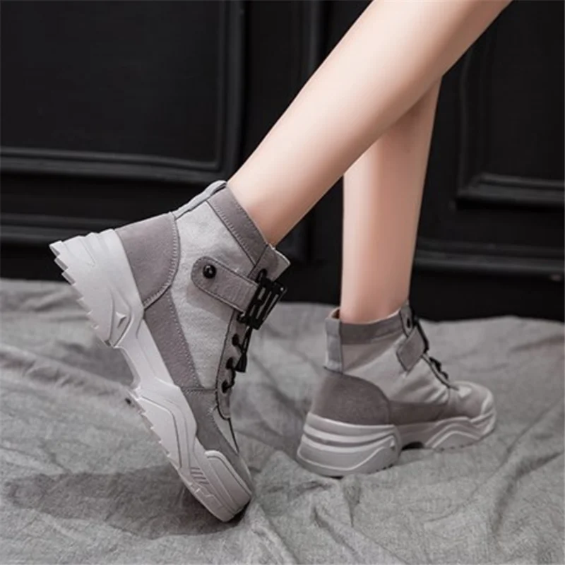 2020 Winter Women's Boots Fashion Women Ankle Shoes Women Plus Velvet Snow Boots Warm Round Head Casual Women Boots Botas Mujer
2020 Winter Women's Boots Fashion Women Ankle Shoes Women Plus Velvet Snow Boots Warm Round Head Casual Women Boots Botas Mujer