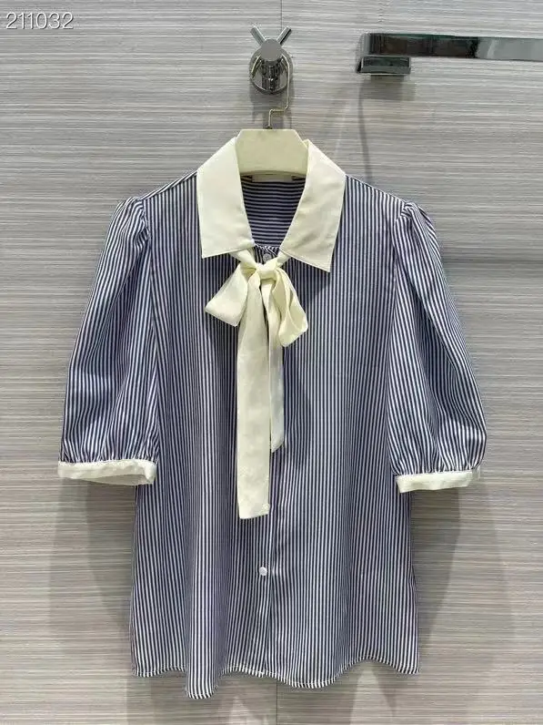 2021 Runway Fashion Summer Stripes Print Silk Blouse Shirt Women's Elegant Bow Collar Short Sleeves Blouses Tops
2021 Runway Fashion Summer Stripes Print Silk Blouse Shirt Women's Elegant Bow Collar Short Sleeves Blouses Tops