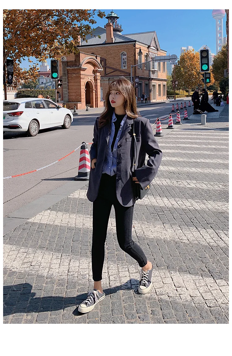 2020 New Women Loose Casual Solid Color Suit Coat Back Slit Design Vintage Blazer Office Lady Elegant Suit Jacket Spring Autumn
2020 New Women Loose Casual Solid Color Suit Coat Back Slit Design Vintage Blazer Office Lady Elegant Suit Jacket Spring Autumn