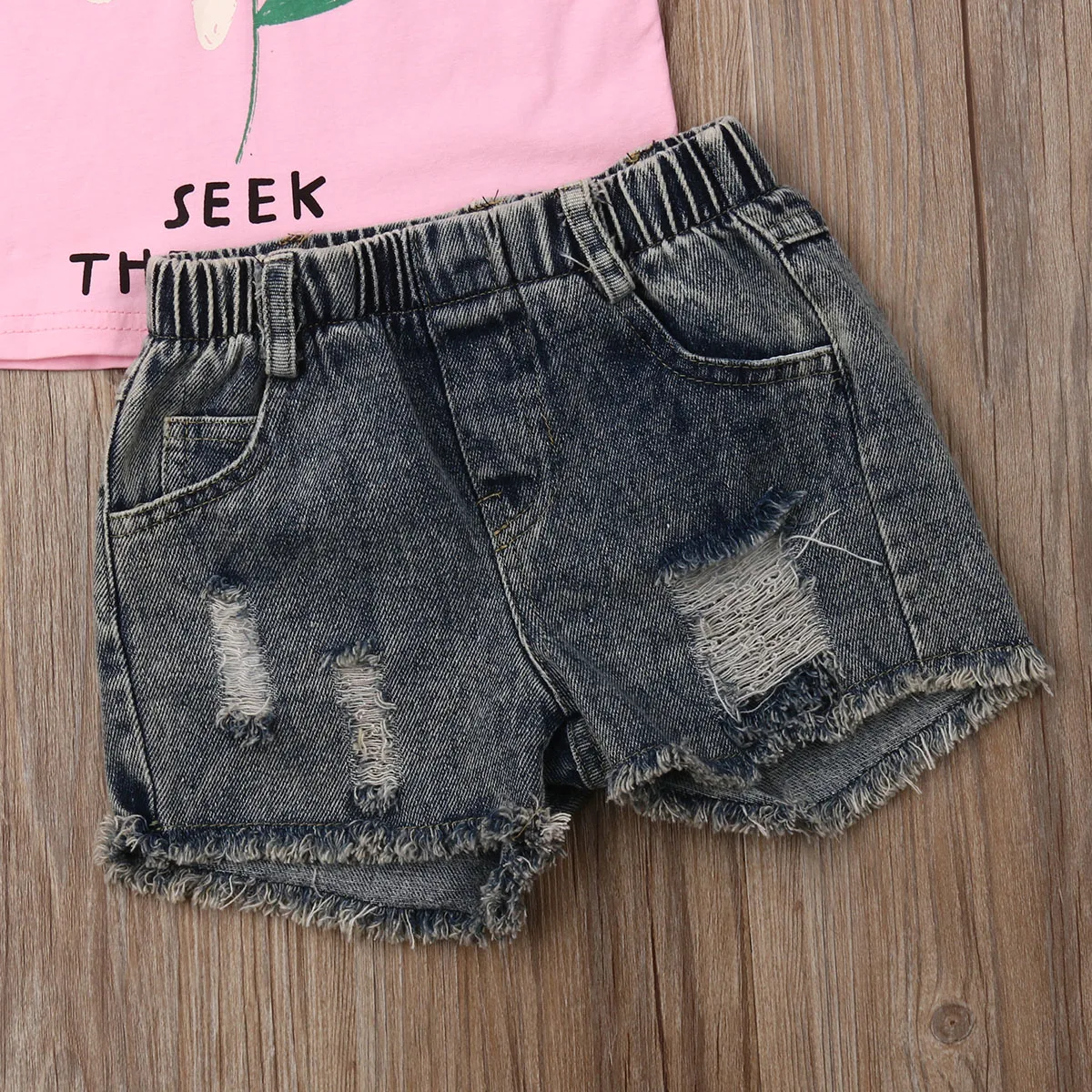 Girls Clothing Sets 2020 Summer Brand Kids Clothes Magic Short Sleeve T-Shirt+ Denim Shorts 2Pcs Toddler Children Set 1-6 Years
Girls Clothing Sets 2020 Summer Brand Kids Clothes Magic Short Sleeve T-Shirt+ Denim Shorts 2Pcs Toddler Children Set 1-6 Years