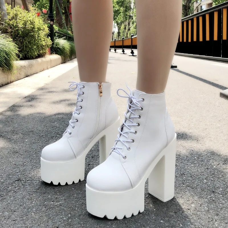 Ботинки Martin; Тонкие ботинки на квадратном каблуке в британском стиле; Модные короткие ботинки; Пикантные женские ботильоны на водонепрониц...
Ботинки Martin; Тонкие ботинки на квадратном каблуке в британском стиле; Модные короткие ботинки; Пикантные женские ботильоны на водонепрониц...