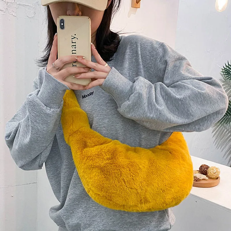 New Trendy All-match Shoulder Bag Simple Solid Color Crossbody Bags Woman Fashion Design Handbag Women Winter Leisure Plush Bags
New Trendy All-match Shoulder Bag Simple Solid Color Crossbody Bags Woman Fashion Design Handbag Women Winter Leisure Plush Bags