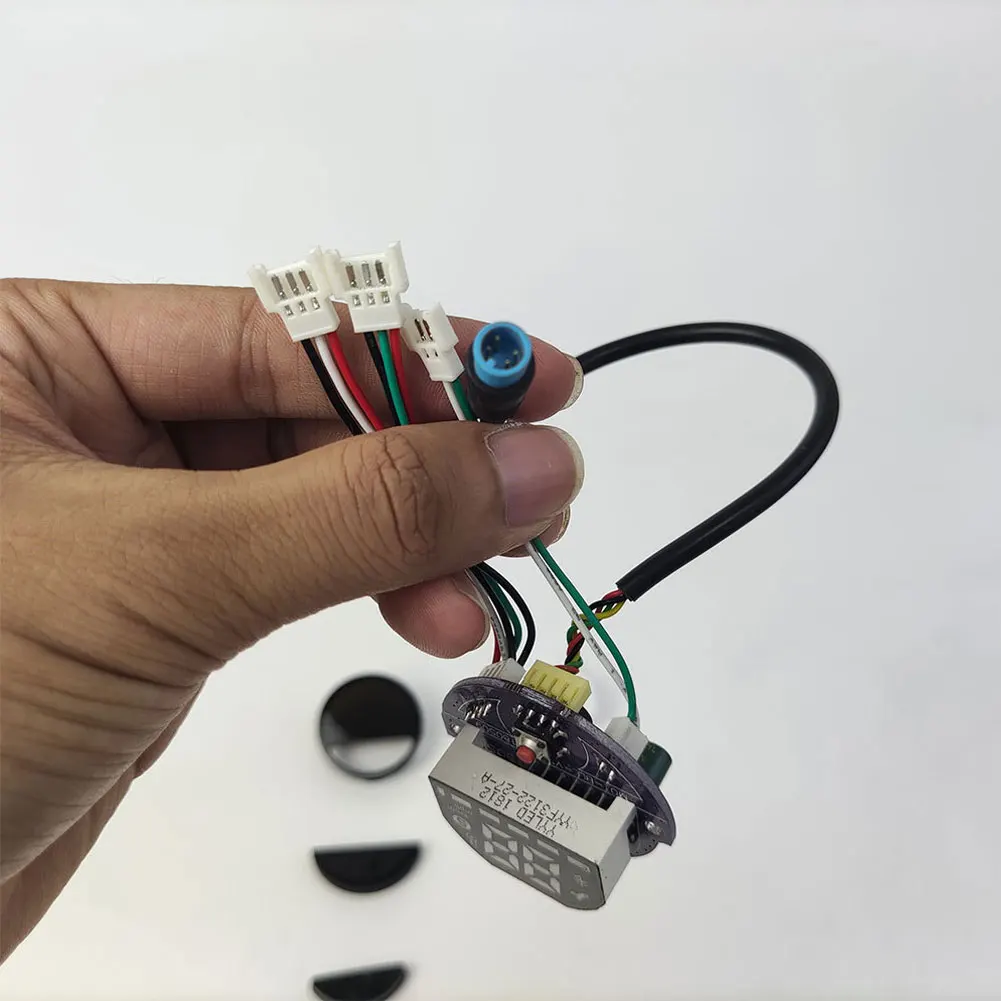 Dashboard Bluetooth Board Suitable for Ninebot ES1/ES2/ES Series Compatible with Ninebot LCD Screen Digital Display with Cover
Dashboard Bluetooth Board Suitable for Ninebot ES1/ES2/ES Series Compatible with Ninebot LCD Screen Digital Display with Cover
