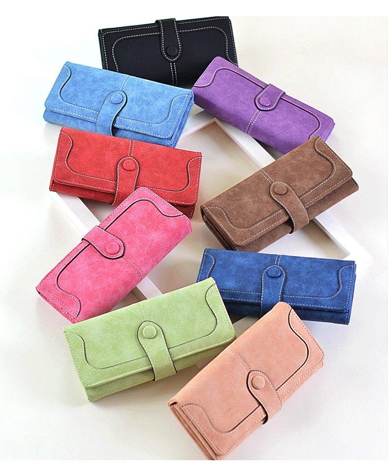 New retro buckle folding wallet ladies wallet frosted multifunctional multi-card large capacity clutch mobile phone bag Black
New retro buckle folding wallet ladies wallet frosted multifunctional multi-card large capacity clutch mobile phone bag Black