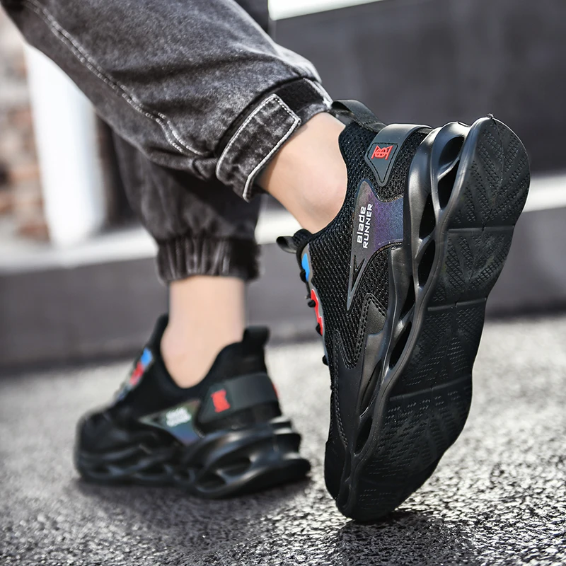 Top Quality Fashion Men Blades Shoes Summer Breathable Mesh Surface Casual Trainer Versatile Trendy Sneaker 2021 Mens Sneakers
Top Quality Fashion Men Blades Shoes Summer Breathable Mesh Surface Casual Trainer Versatile Trendy Sneaker 2021 Mens Sneakers
