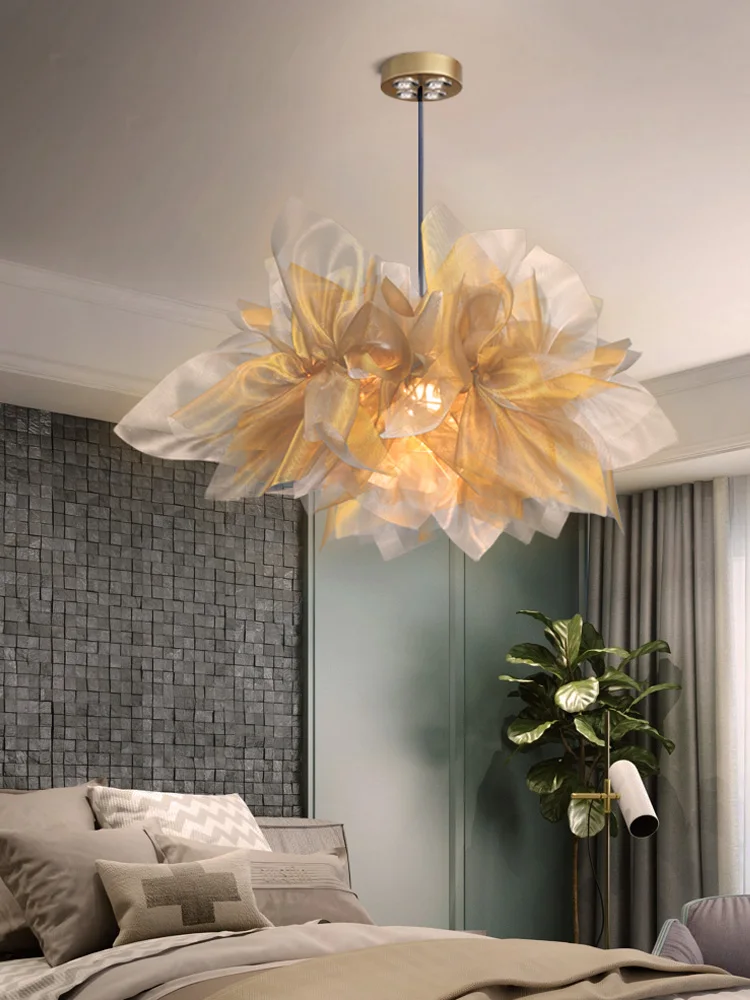 Postmodern American atmosphere living room lamp dining room bedroom crystal gold copper lamps feather chandelier
Postmodern American atmosphere living room lamp dining room bedroom crystal gold copper lamps feather chandelier