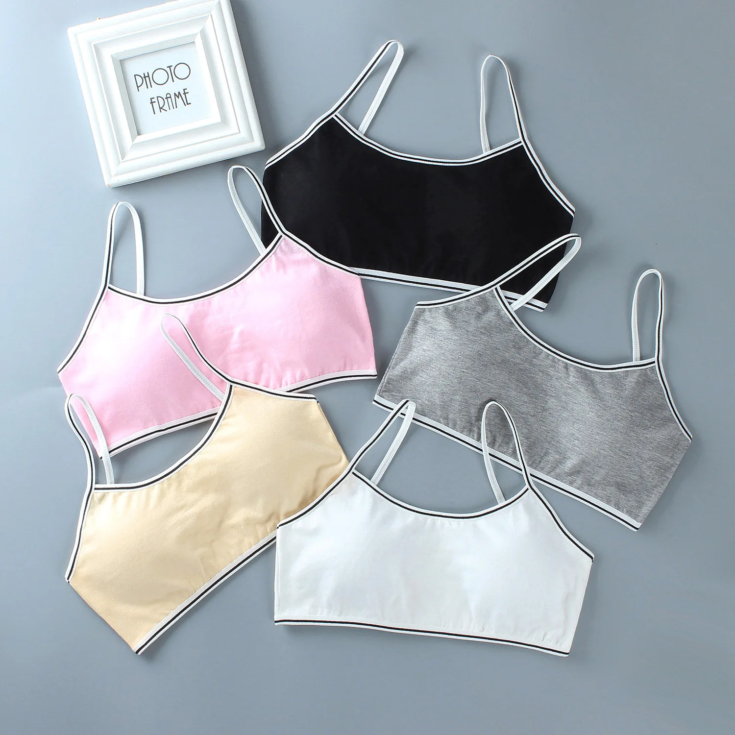 Girls' Bra Puberty Small Sports Vest Soft Cotton Children's Bra Students Underwear Training Double Deck Bras For 8-18 Years Old
Girls' Bra Puberty Small Sports Vest Soft Cotton Children's Bra Students Underwear Training Double Deck Bras For 8-18 Years Old